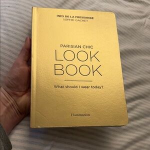 Parisian Chic Look Book: What Should I Wear Today? By Ines de la Fressange